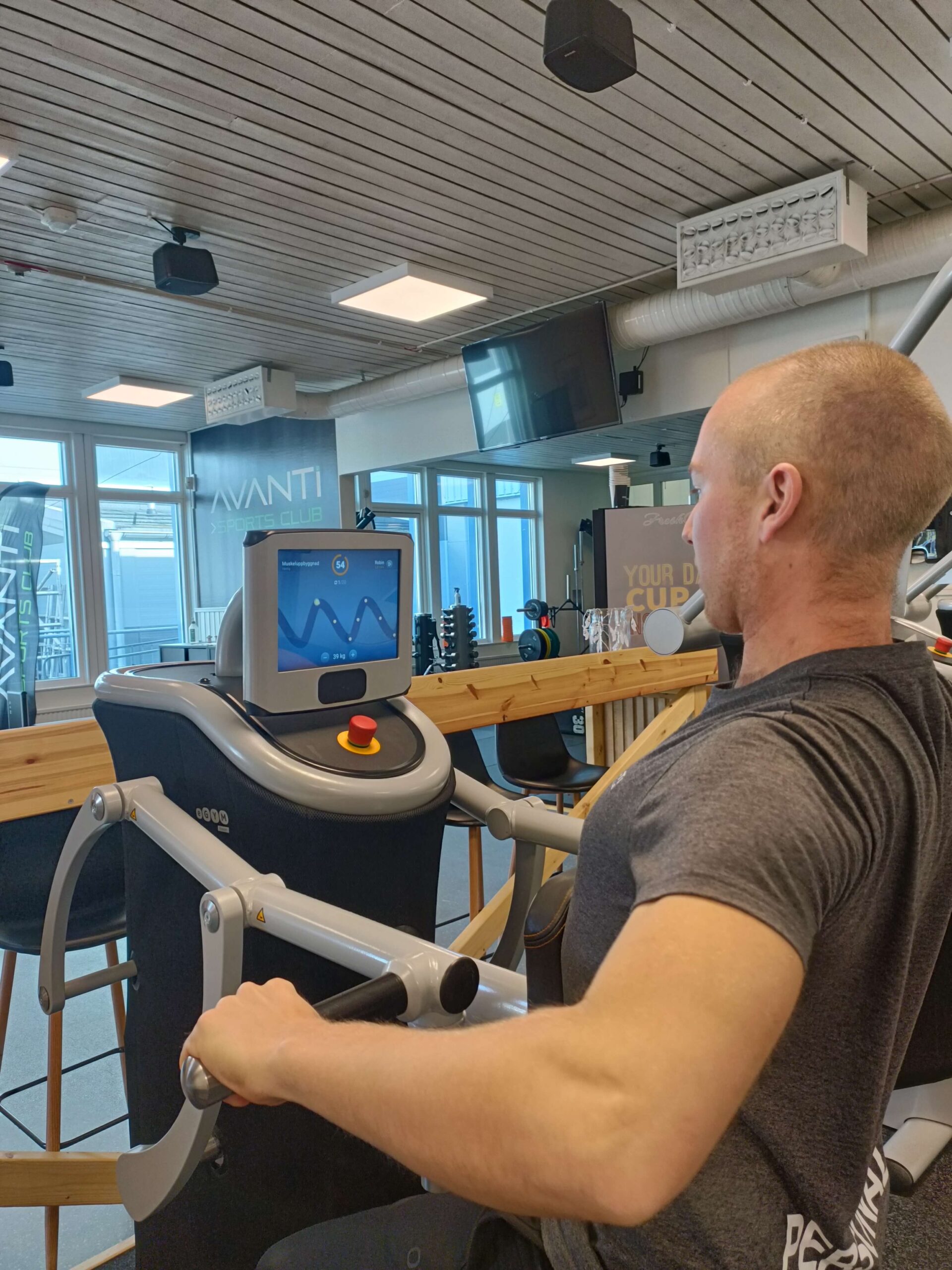 egym träningsmaskiner med ai hos avanti sports club i ljungby